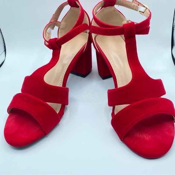 Red Velvet Women's Sandales with 2”Heels Pre-Loved Excellent Condition Size 39 - Picture 1 of 16